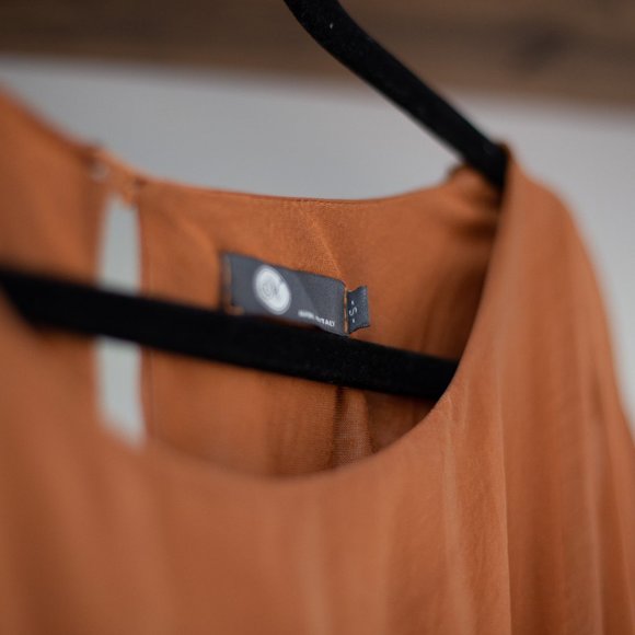 mid-length dress - Picture 3 of 6